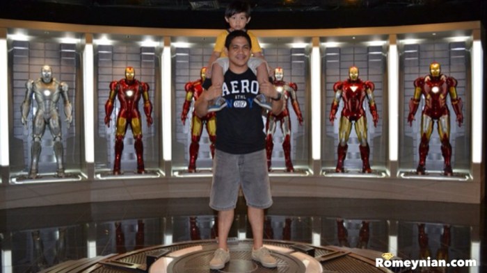 The highlight of the museum! We're in the lair of Tony Stark! It just breath taking!